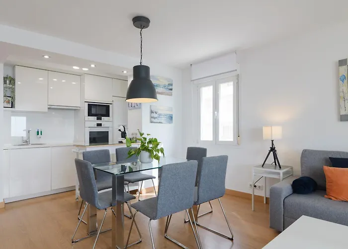Appartement à 2 Chambres à Coucher